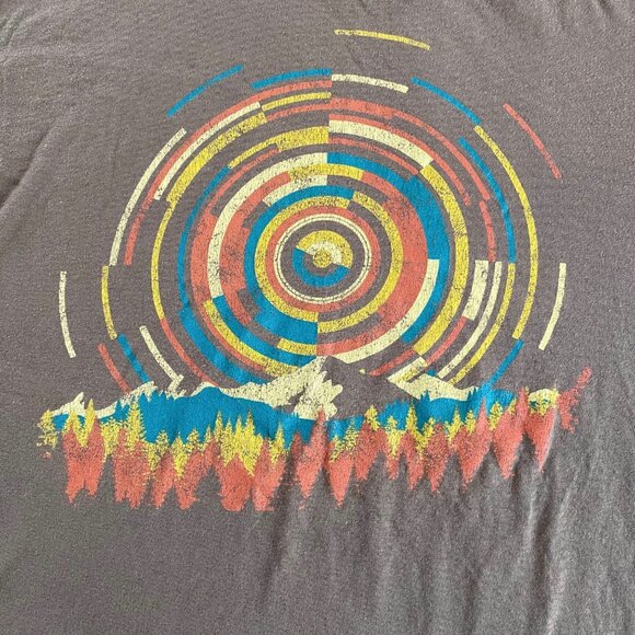 Threadless T Shirt Geometry of Sunrise Forest Distressed Design Unisex Medium? - Picture 2 of 7
